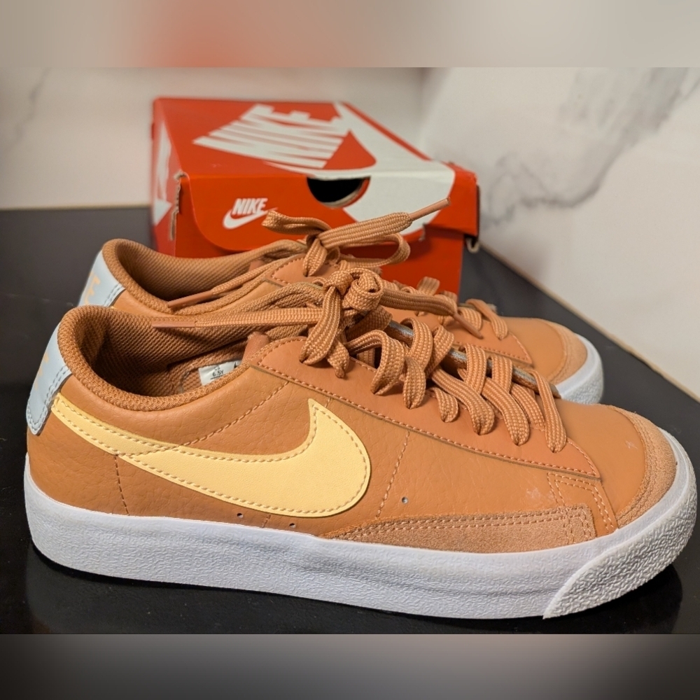 Nike Blazer Low '77 Amber Brown Shoes Sneakers Size 6.5Y W/Box MSRP $80 - Picture 9 of 9